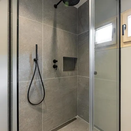 아파트 New Penthouse Sankt Moritz 주를레